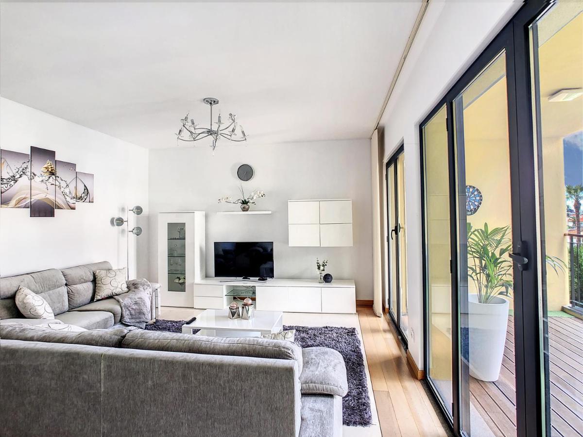 Samya Apartment By Lovelystay ฟุงชาล ภายนอก รูปภาพ